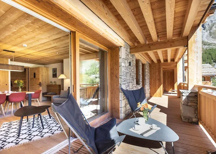 Chalet Hotelier Les Equinoxes - Val D\'Isere