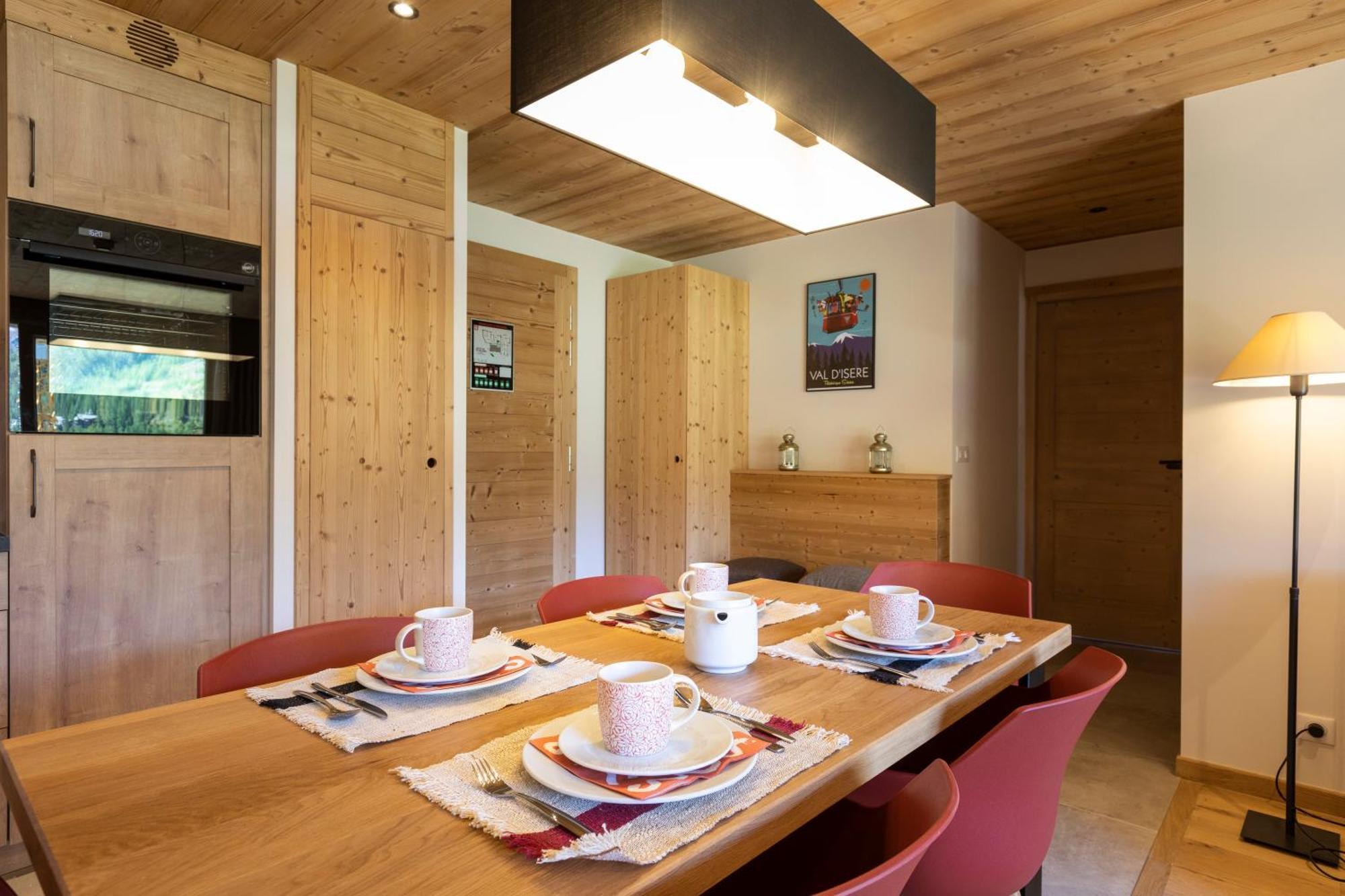 Hotelier Les Equinoxes - Val D'isere *