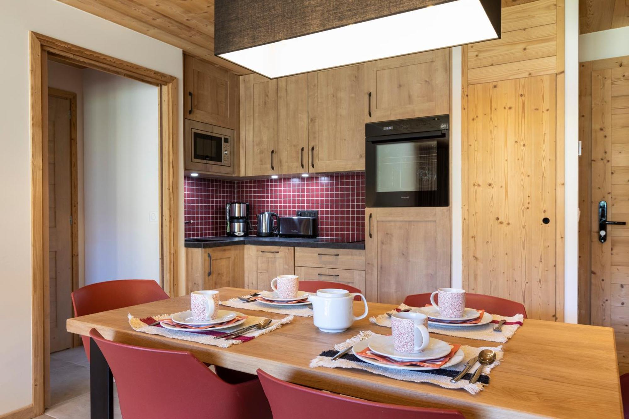 Hotelier Les Equinoxes - Val D'isere Apartment