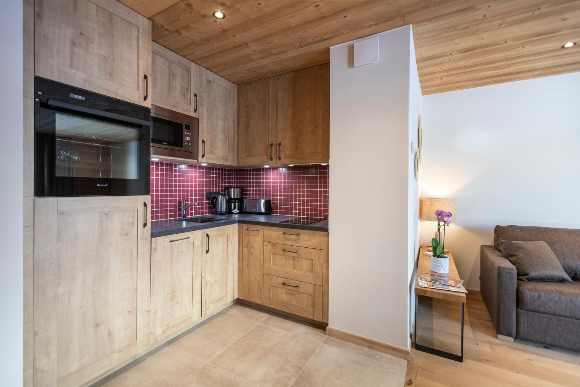 Hotelier Les Equinoxes - Val D'isere Apartment *