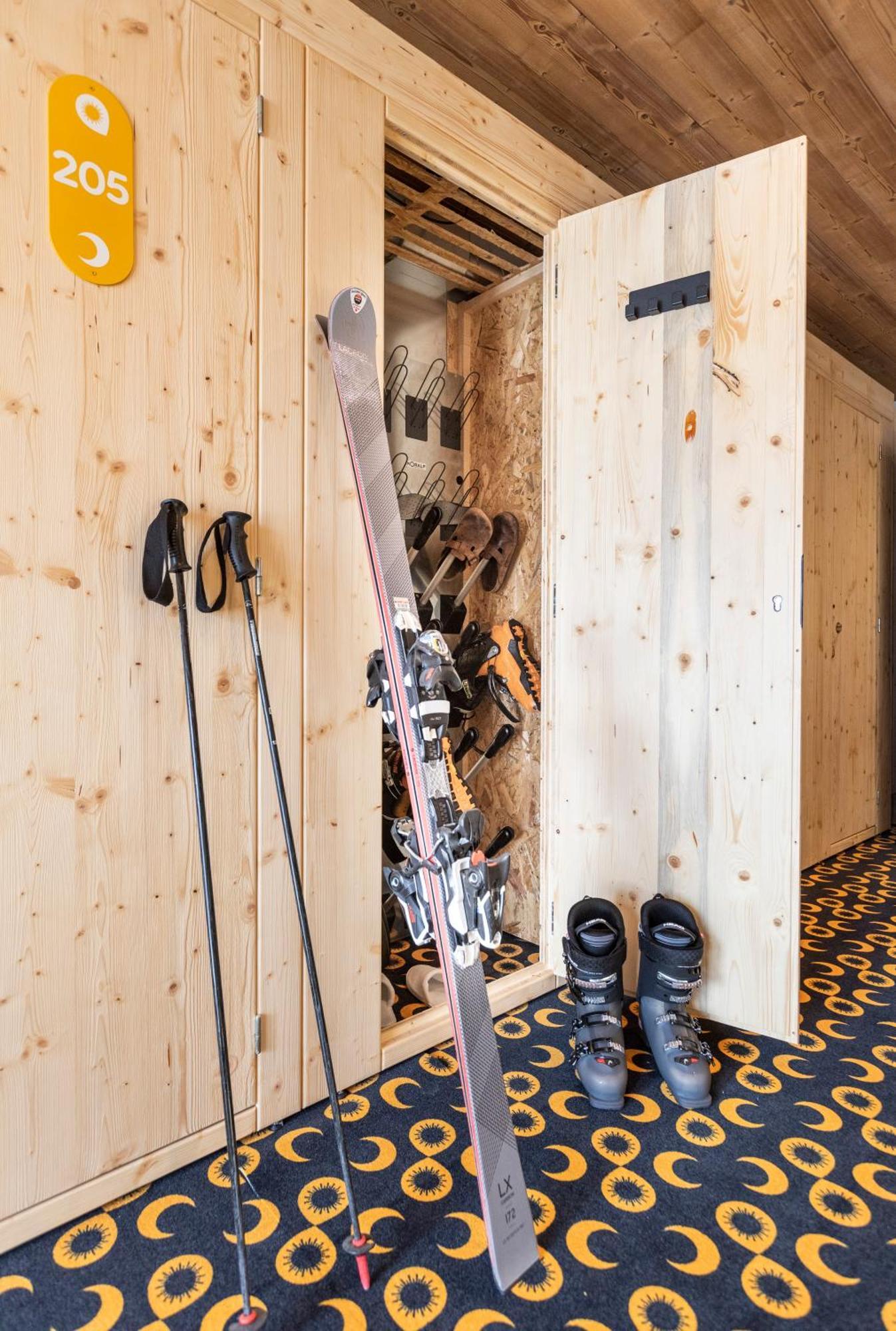 Hotelier Les Equinoxes - Val D'isere * La Daille