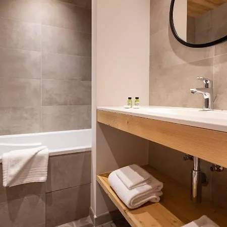 Chalet Hotelier Les Equinoxes - Val D'Isere La Daille Exterior photo